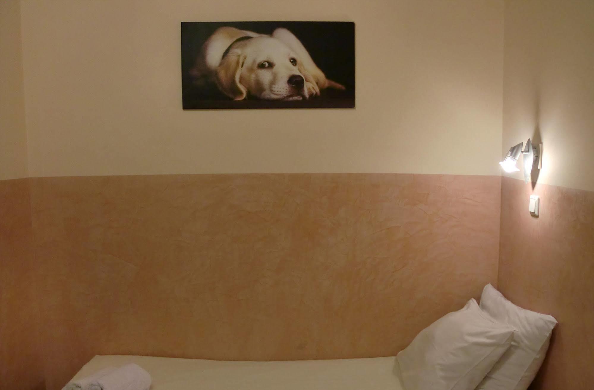 Budget Hotel Neutraal Amsterdam Ngoại thất bức ảnh